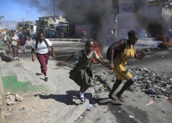 Haití: el secuestro de una voluntaria provoca manifestaciones por la violencia de las pandillas