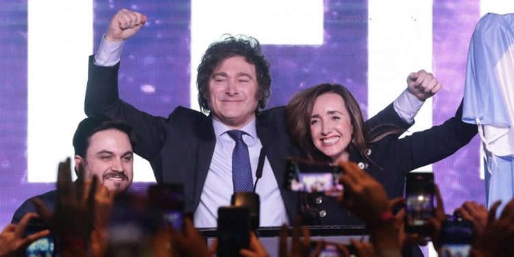 Javier Milei es el candidato más votado en las primarias de Argentina, según los primeros resultados