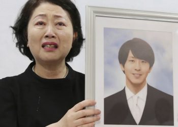 Se quitó la vida tras trabajar 200 horas extra: el caso que resalta el problema de suicidios en Japón