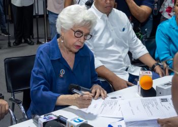 ¿Por qué Milagros inscribió a Luis?