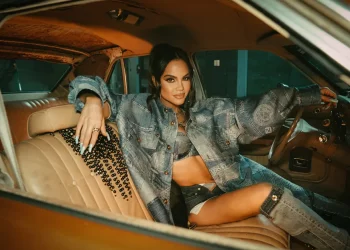 Natti Natasha y los supuestos cuernos solo para promocionar su música