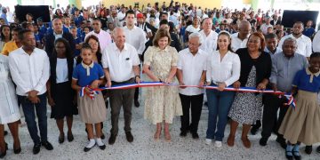 Vicepresidenta Raquel Peña afirma Gobierno mejora red de escuelas públicas para que niños y jóvenes tengan educación de calidad