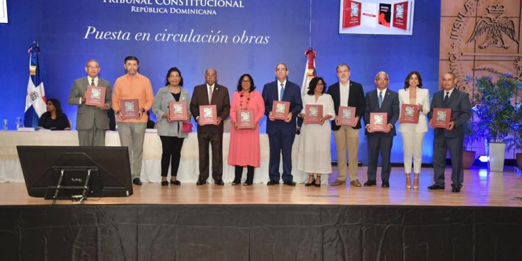 TC pone a circular tres obras de diferentes autores y temas