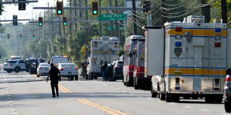 Un ataque armado por odio racial dejó tres muertos en Jacksonville, Florida