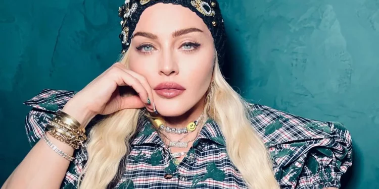 Madonna agradece a su familia el apoyo durante su enfermedad