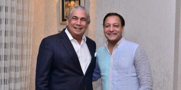 Exsenador Carlos Castillo anuncia su renuncia del PLD; apoyará Abinader