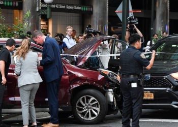 Un vehículo que escapaba de la policía atropelló a 10 personas en el centro de Manhattan