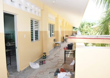Minerd desarrolla jornada mantenimiento correctivo en escuelas de Santiago