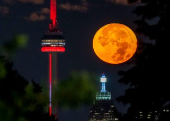 La superluna azul y la tiranía del click