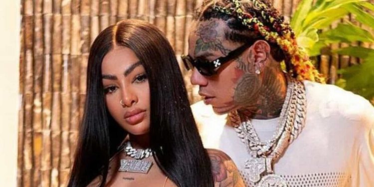 Yailin yTekashi 69 son captados agarrados de la mano por primera vez en Florida