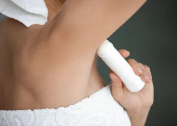 Qué hay que hacer para no oler a sudor, según los expertos