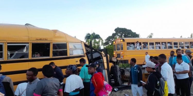 Accidente en Higüey deja al menos 8 personas muertas