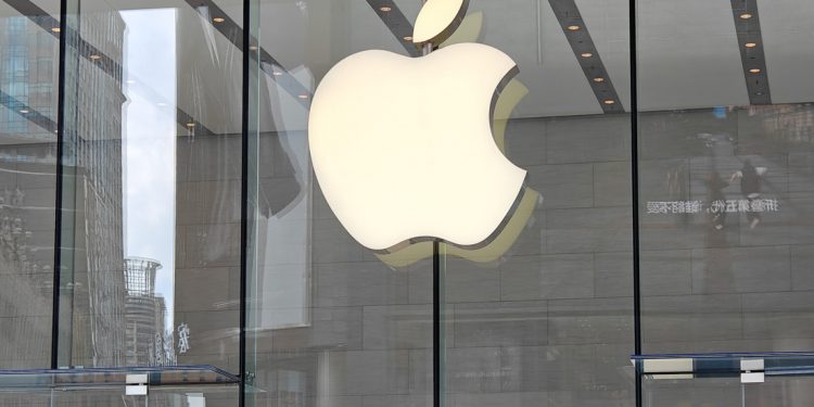 Las acciones de Apple sufren su peor caída en un mes: ¿a qué se debe?