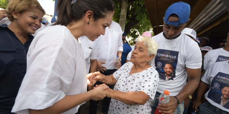 Senadora Faride Raful encabeza reuniones y encuentros en el DN antes de la convención