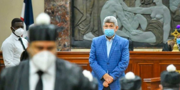 Abogados Fernando Rosa apelarán medida lo mantiene privado de libertad luego por 32 meses