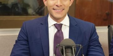 Francisco Guillen lidera debate político de precandidatos a diputados por la FP, “acusa al gobierno de populista”