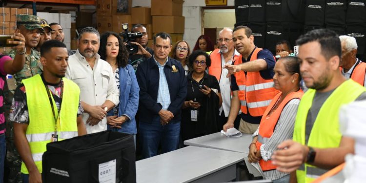JCE inicia proceso de distribución del kit electoral para las primarias