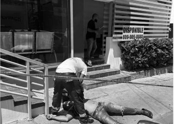 Matan hombre en asalto a la Joyería Tito Joyas en Santiago