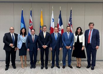 Senadores de EUA gestionan fortalecimiento de vínculo RD y demás países afiliados a ADD