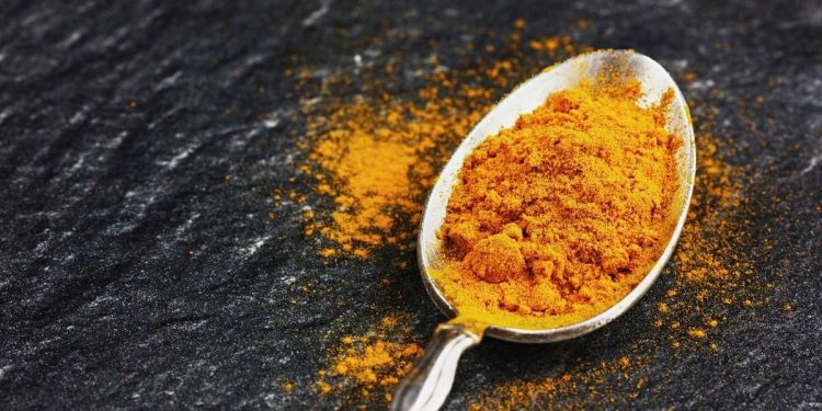 Cúrcuma, ¿el sustituto natural del omeprazol para la acidez?