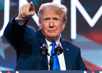 Trump llama a sus votantes a salvar a EE.UU. de los «tiranos» que lo gobiernan