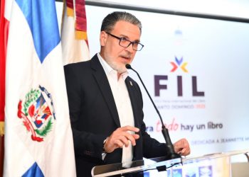 Magistrado Valera Montero diserta sobre impacto de la inteligencia artificial y la virtualidad en los derechos fundamentales
