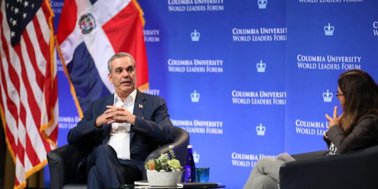 Presidente Abinader reitera ante estudiantes de la universidad de Columbia que la Seguridad de todos los dominicanos esta por encima de todo