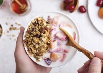¿Cenar fruta o un yogur es suficiente?