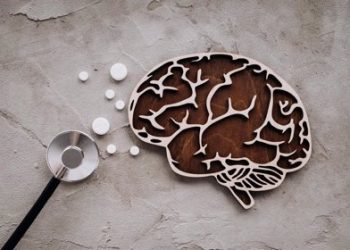 ¿Sabes cuáles son los primeros signos del Alzheimer? Aprende a identificarlos
