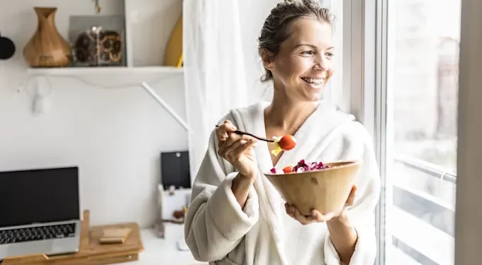 Colesterol: consejos para evitar que aumente con la menopausia