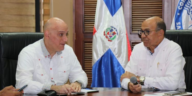 Ministro de Economía, Planificación y Desarrollo dice Coraasan es servidora por excelencia de la región