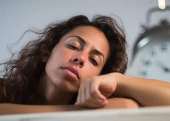 Cómo el sueño adecuado podría compensar el envejecimiento cerebral
