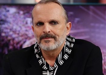 Miguel Bosé revela que “casi comete el error” de casarse con una mujer