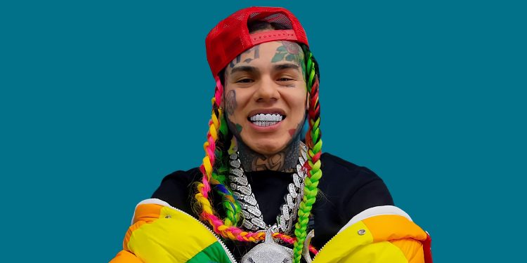 Tekashi se entrega a las autoridades, es arrestado y llevado a La Vega