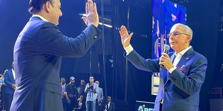 PLD proclama a Abel Martínez como su candidato presidencial