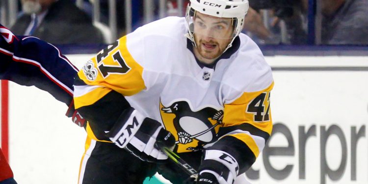 Un jugador de hockey muere tras un «extraño accidente» en pleno partido