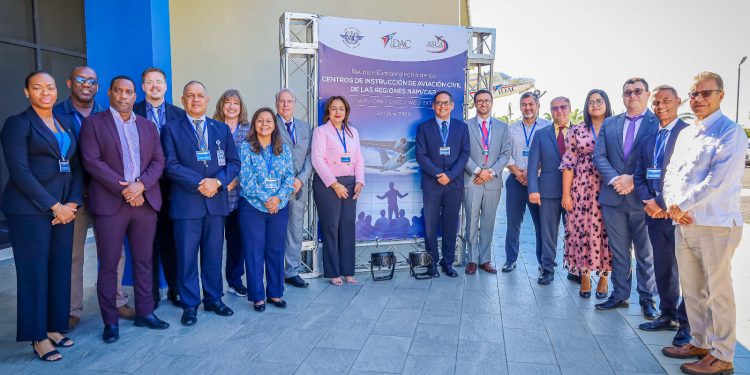 Academia del IDAC reúne directores de Centros de Instrucción de Aviación Civil de Norteamérica Centroamérica y el Caribe
