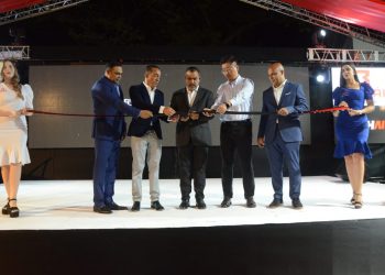Bonsai Motors inaugura local y presenta nuevos camiones eléctricos de la reconocida marca Weichai