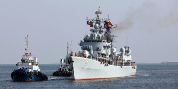 Buques de guerra chinos patrullan en Oriente Medio