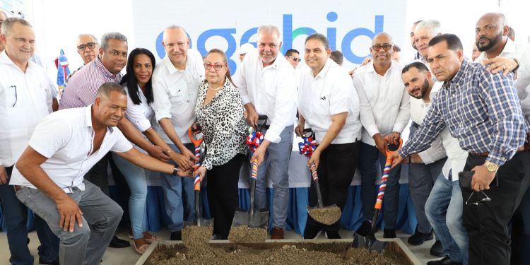 EGEHID inicia construcción de carretera Tuto García en municipio de Puñal