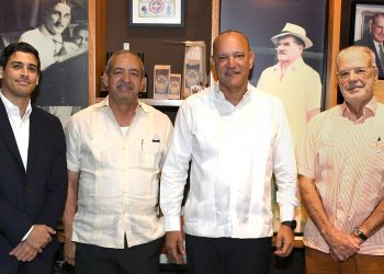 Cortés Hermanos celebra el Día del Cacao con el sector cacaotero, instituciones y personalidades destacadas de la industria