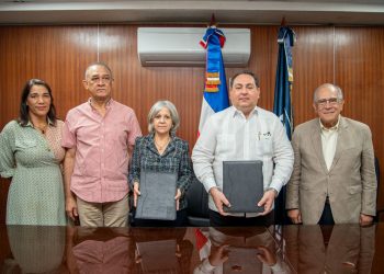 Fundación Dominicana de Infectología y SNS firman acuerdo para robustecer Atención Primaria en SPM