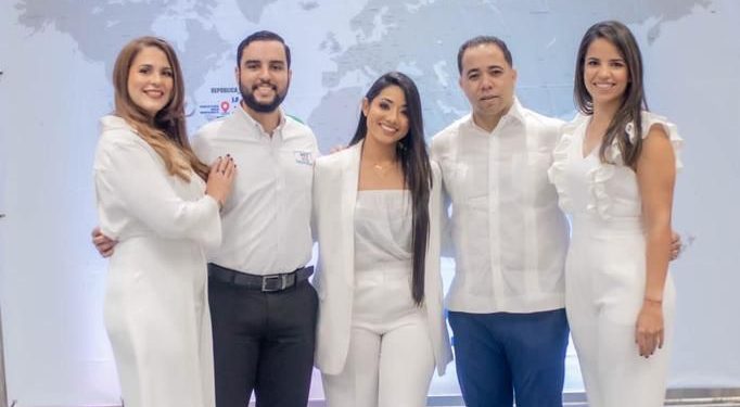 Fundadores de MEDVITA realizan el primer encuentro odontológico y el lanzamiento de los productos