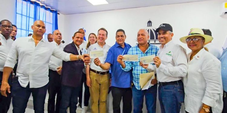 Gobierno paga 15 millones a productores de la frontera en tiempo récord