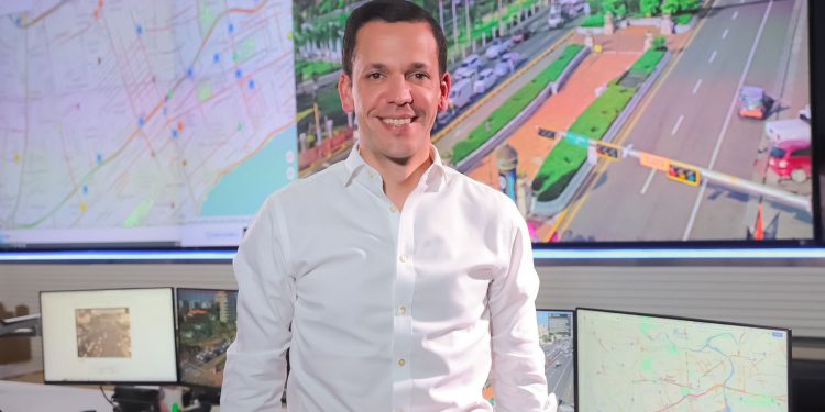 Hugo Beras presenta esfuerzos del Intrant en materia de educación vial