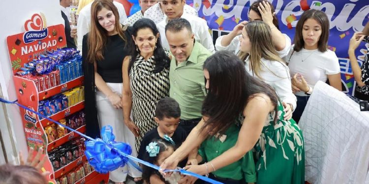 En Jarabacoa Inauguran Centro Comercial Venecia