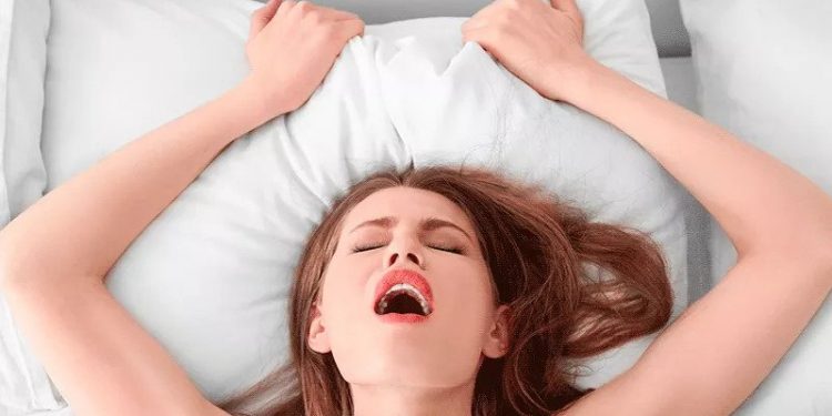 Posturas sexuales para llegar al punto G