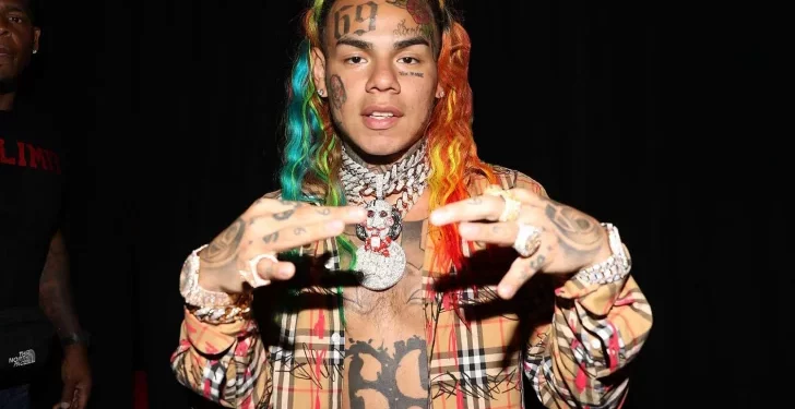 Tekashi promete concierto en La Vega con “romo y de todo gratis”
