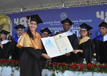 UASD inviste 3,547 nuevos profesionales durante la celebración del 485 aniversario de su fundación