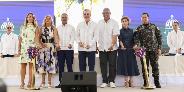 Ministro de Interior y Policía asegura es cosa del pasado enviar a patrullar policías formados «al vapor»  